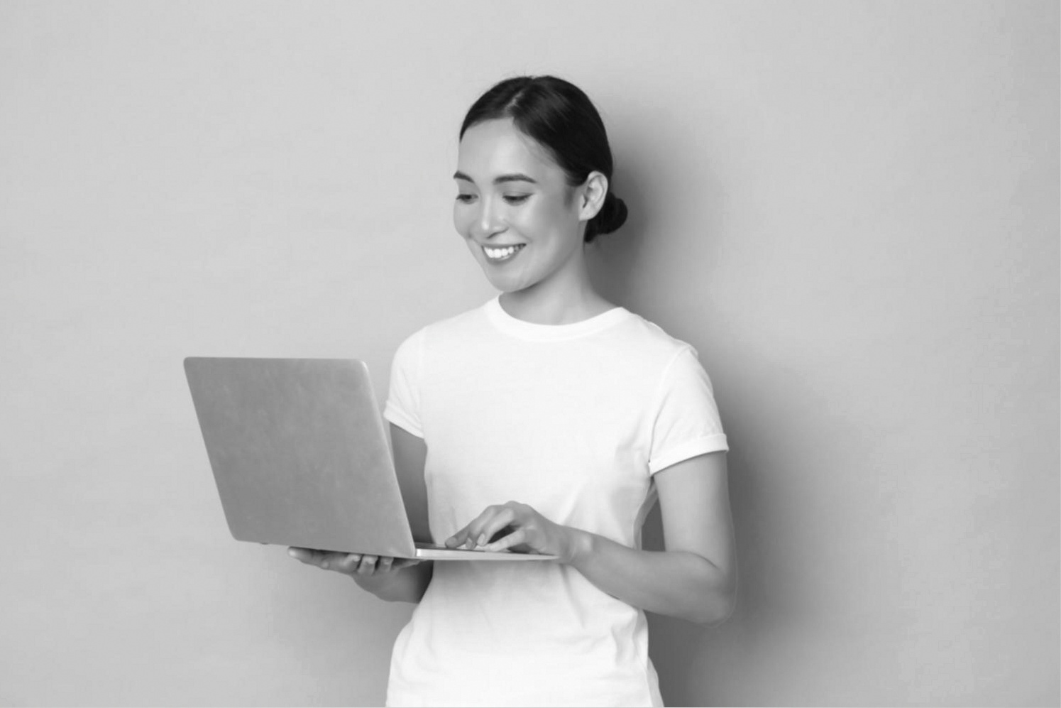 Designer bei der Arbeit mit modernen Tools